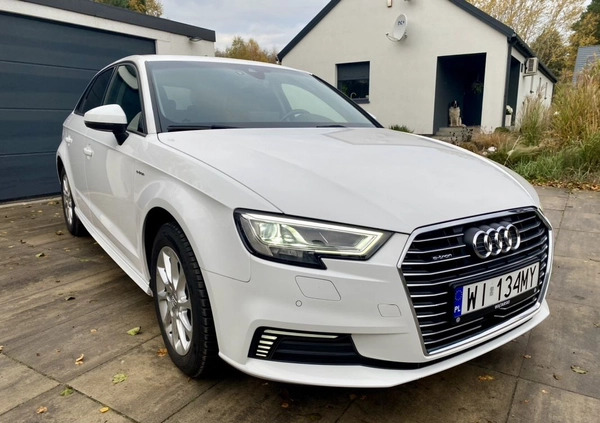 Audi A3 cena 68900 przebieg: 64500, rok produkcji 2016 z Włocławek małe 211